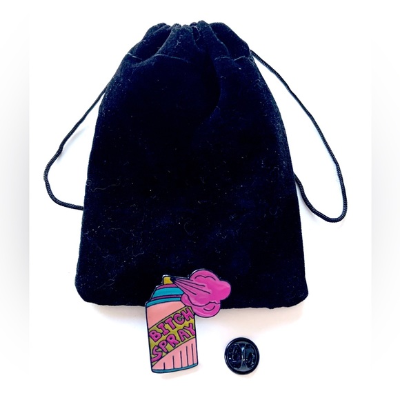 3/$10 😅 “Bit_ _ Spray” Fun Humored Hairspray Enamel Pin (mix & match) - Picture 4 of 4